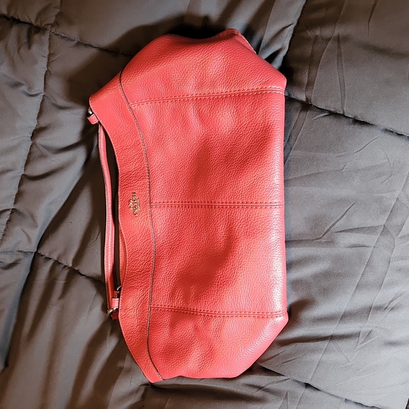 Coach purse salmon color - Picture 1 of 3